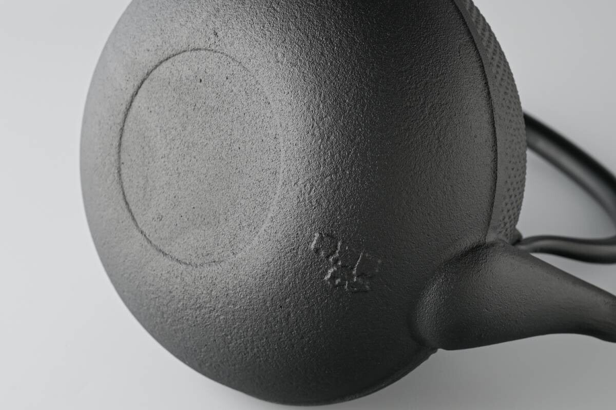Nanbu Iron Kettle (Tetsubin) / OIGEN Factory