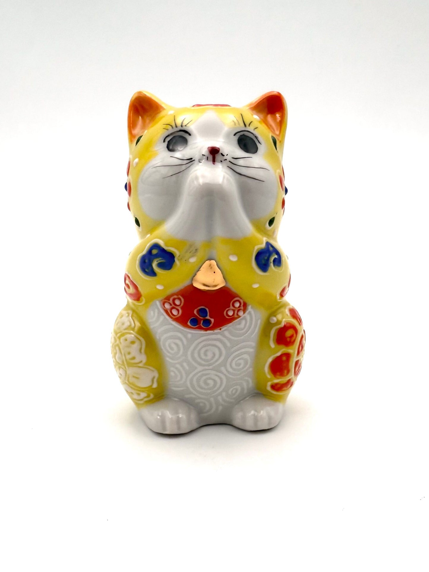 Kutani Yaki (Ware) Praying Cat (Yellow)