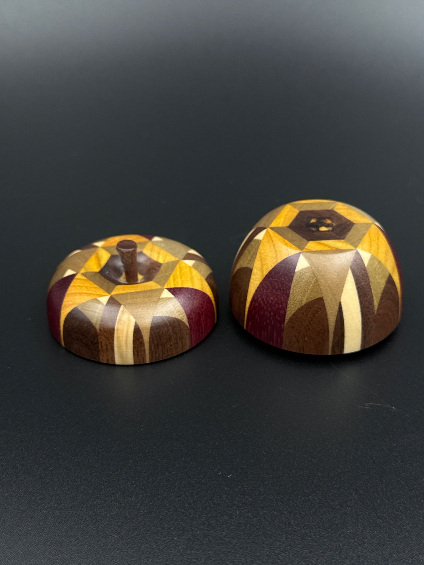 Hakone Yosegi Japanese Marquetry Apple-shaped Small Bowl