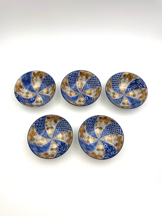 Kutani Yaki (Ware) Small Bowls, Flowers with Gold Edge, Blue Background(Set of 5 plates) ใ