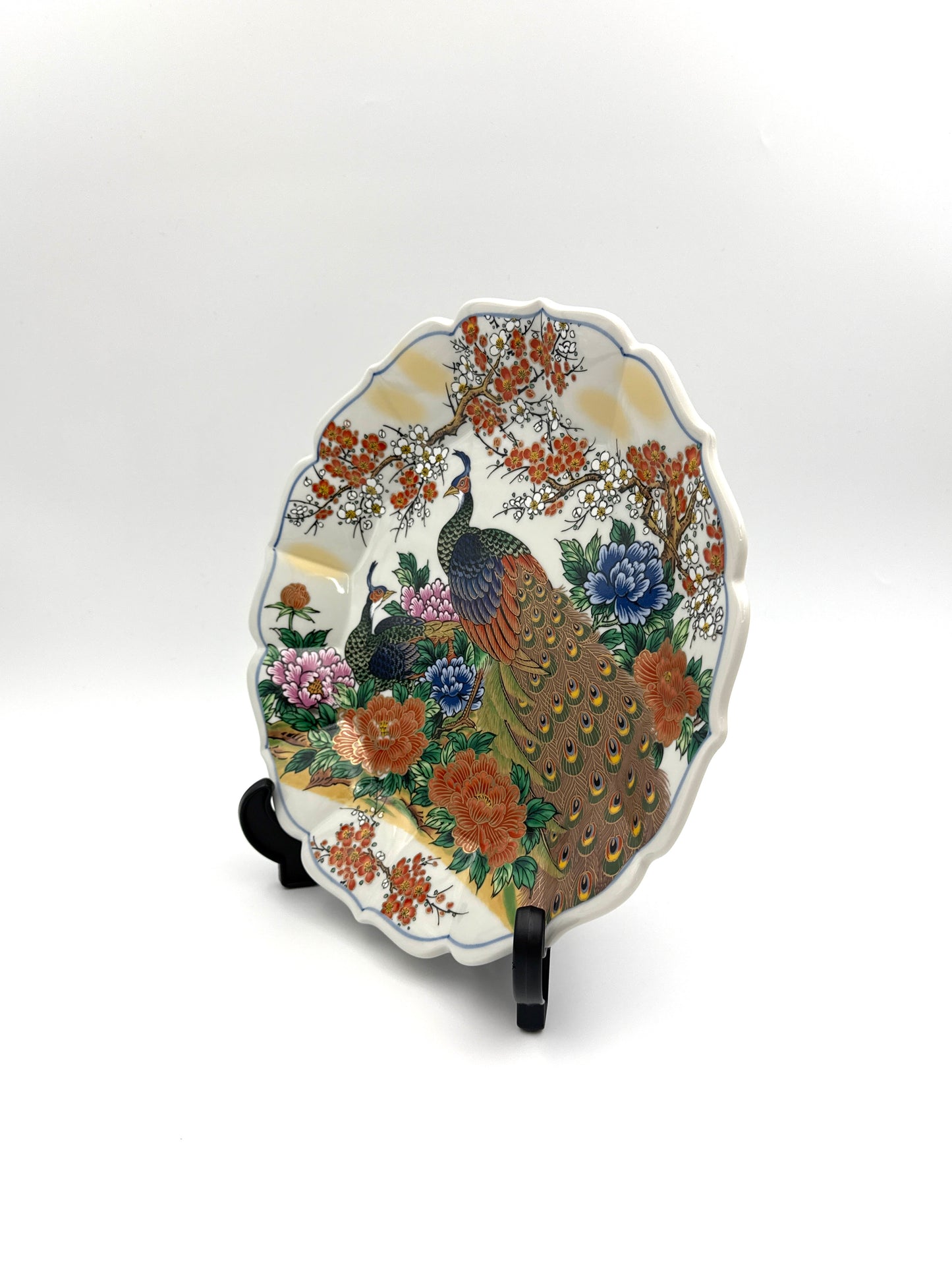 Kutani Yaki (Ware) Decorative plate (Peony Peacock)