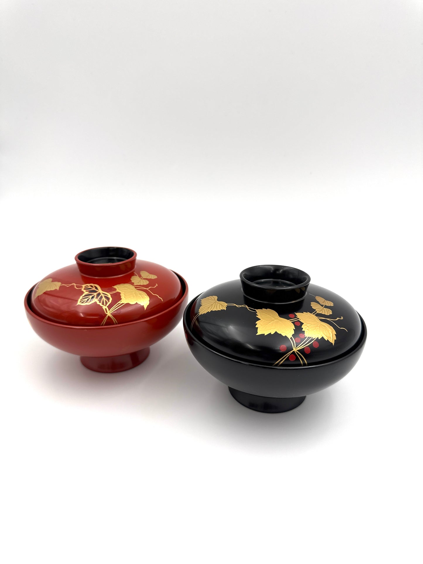 Kawatsura Lacquerware Soup Bowl Set – Ivy Motif in Red & Black