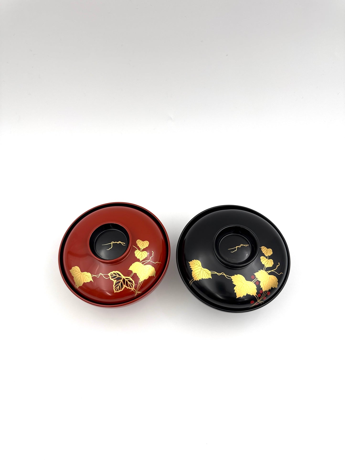 Kawatsura Lacquerware Soup Bowl Set – Ivy Motif in Red & Black