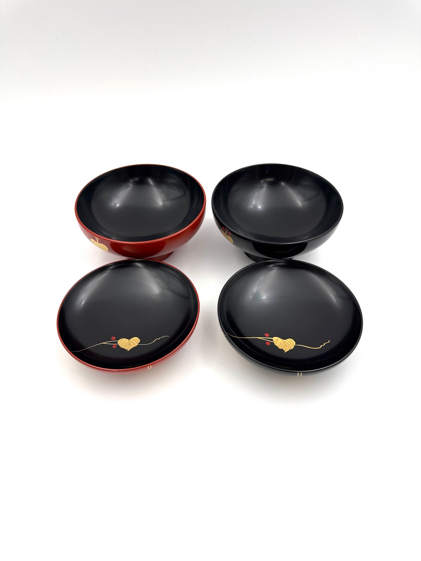 Kawatsura Lacquerware Soup Bowl Set – Ivy Motif in Red & Black