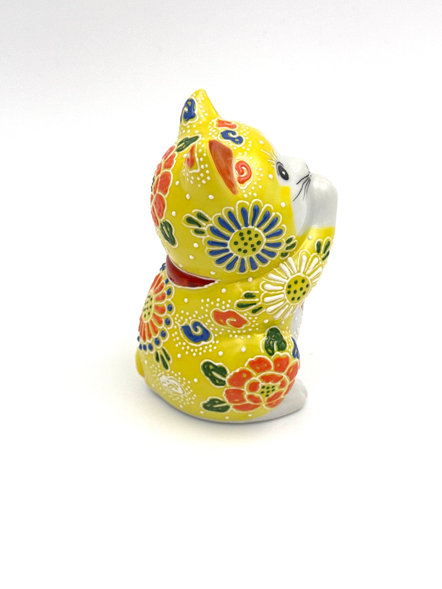 Kutani Yaki (Ware) Praying Cat (Yellow)