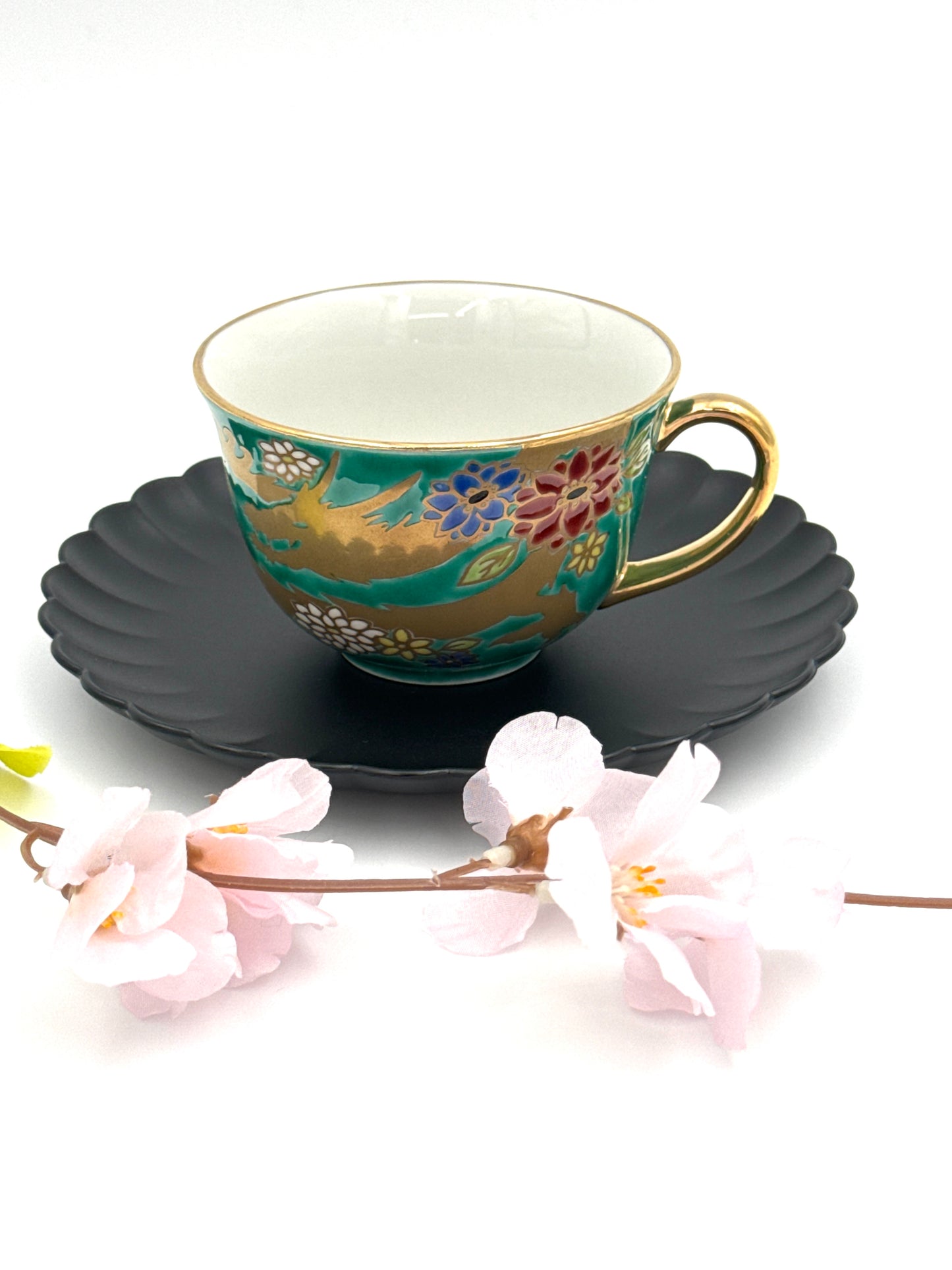 Kutani Yaki (Ware) Cup and Sourcer, Golden Dragon