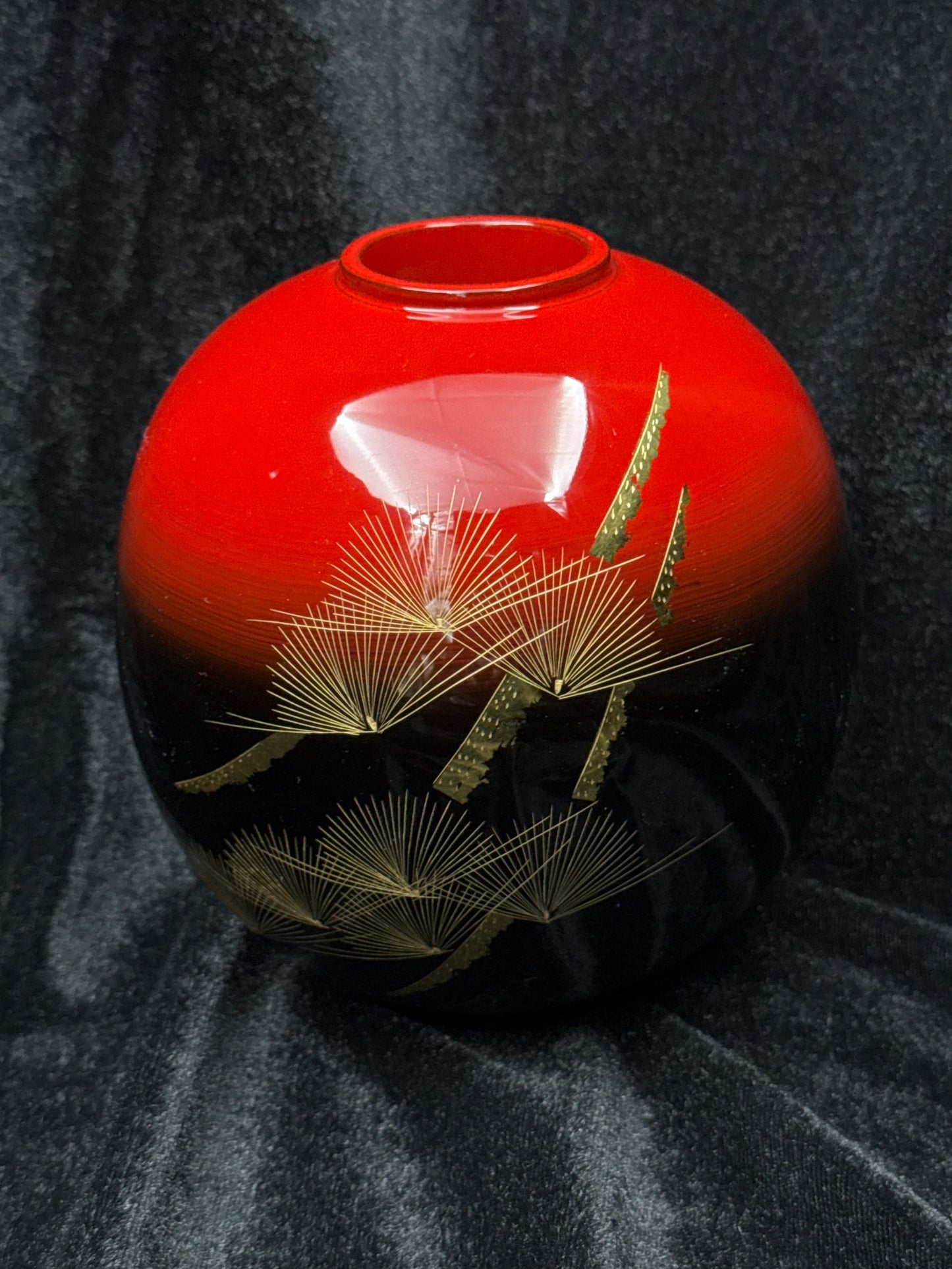 Wajima Lacquerware Round Vase, Red and Black