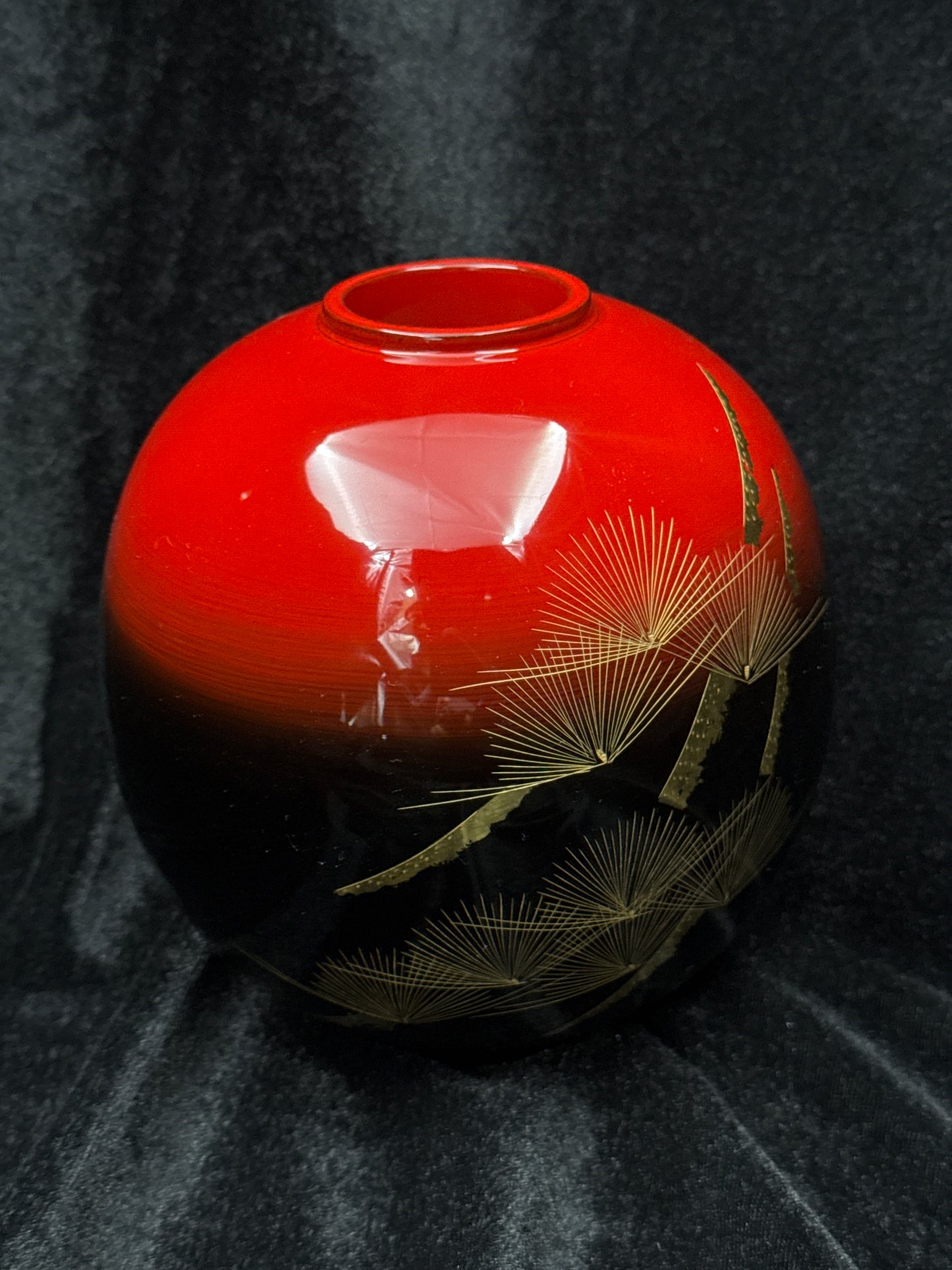 Wajima Lacquerware Round Vase, Red and Black