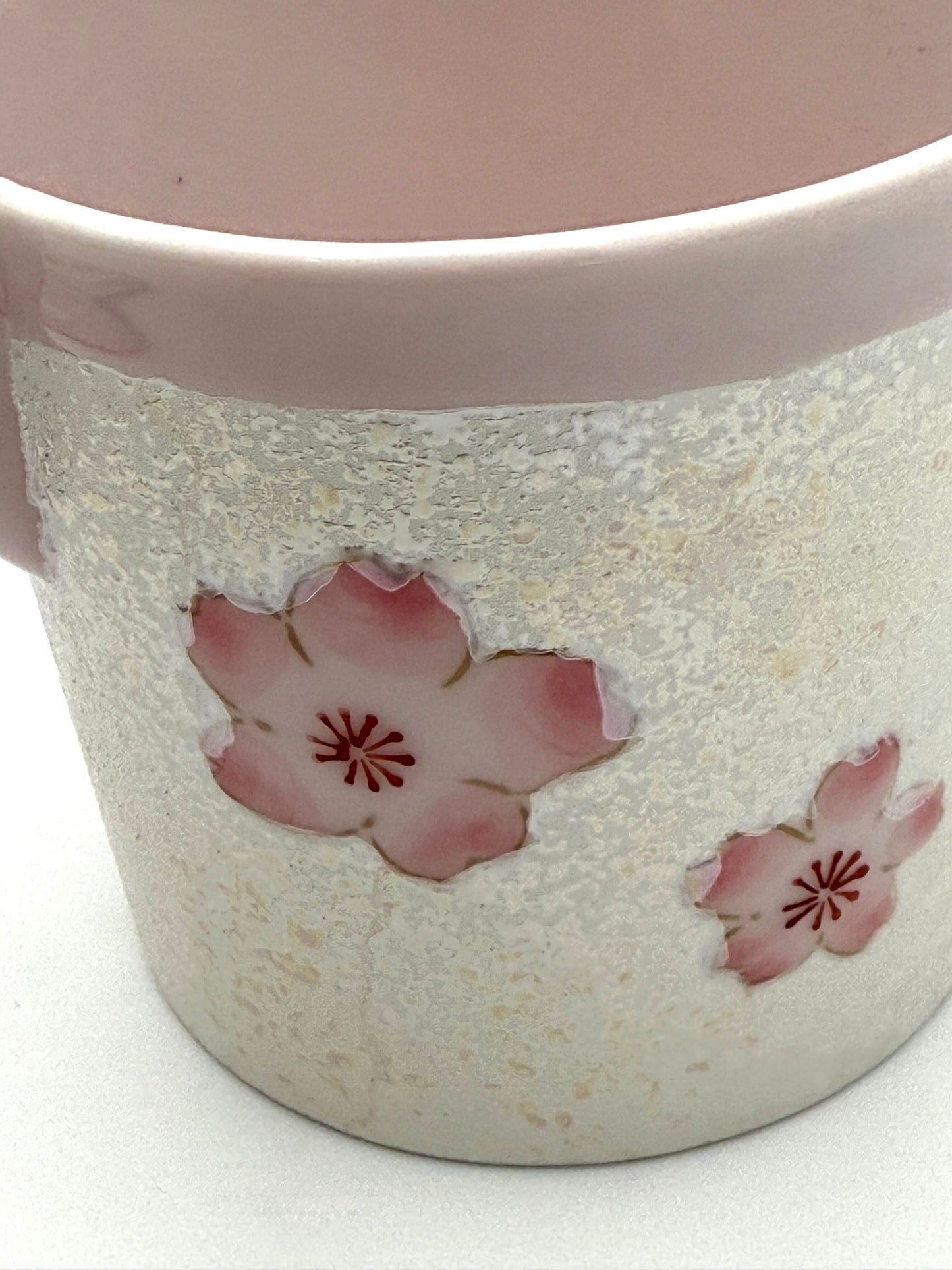 Arirta Yaki Sakura Sake Set (1 karafe and 2 cups)