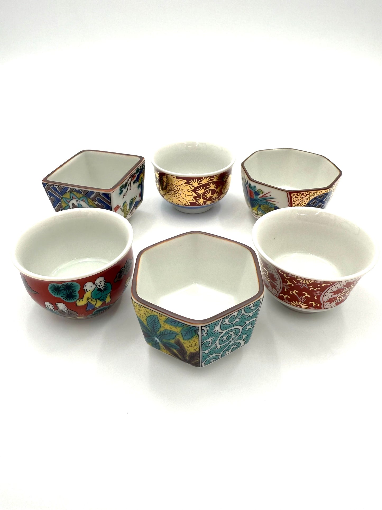 Kutani Yaki (Ware) Traditional Design Sake Cup Set (6 cups)