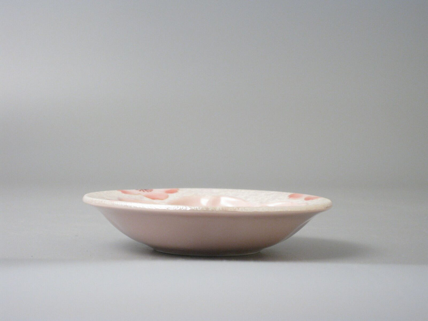 Arirta Yaki Small Dish, Sakura Shaped