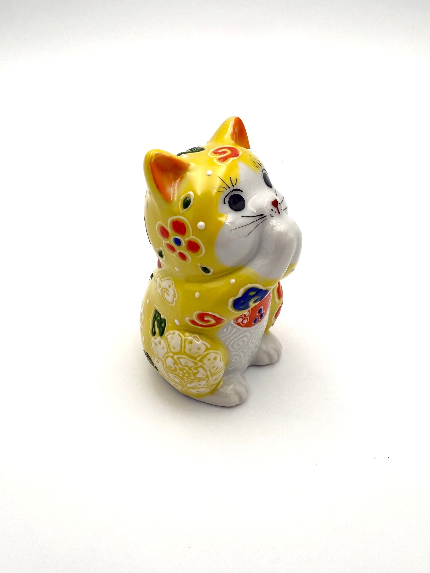 Kutani Yaki (Ware) Praying Cat (Yellow)