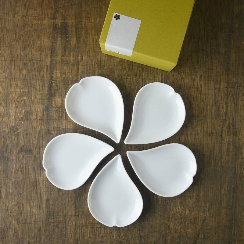 Mino Yaki Sakura Shaped Small Plates Set A (White)
