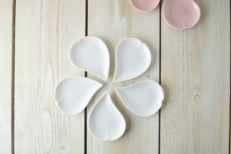 Mino Yaki Sakura Shaped Small Plates Set A (White)