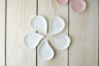Mino Yaki Sakura Shaped Small Plates Set A (White)
