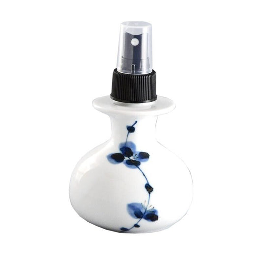 Arita Ware Porcelain Soy Sauce Sprayer (Flower Design)