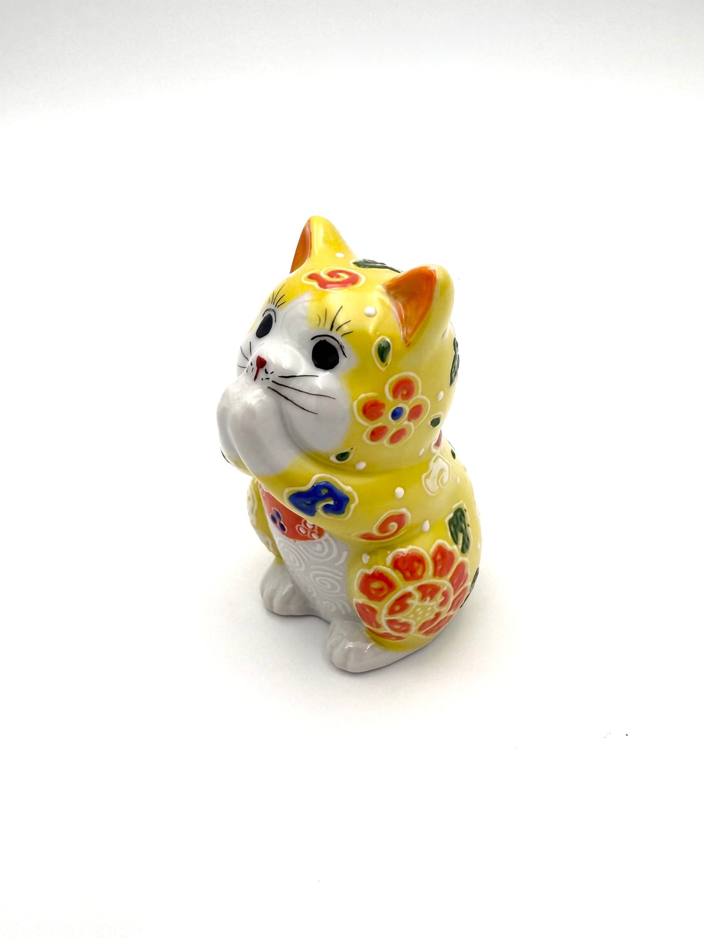 Kutani Yaki (Ware) Praying Cat (Yellow)