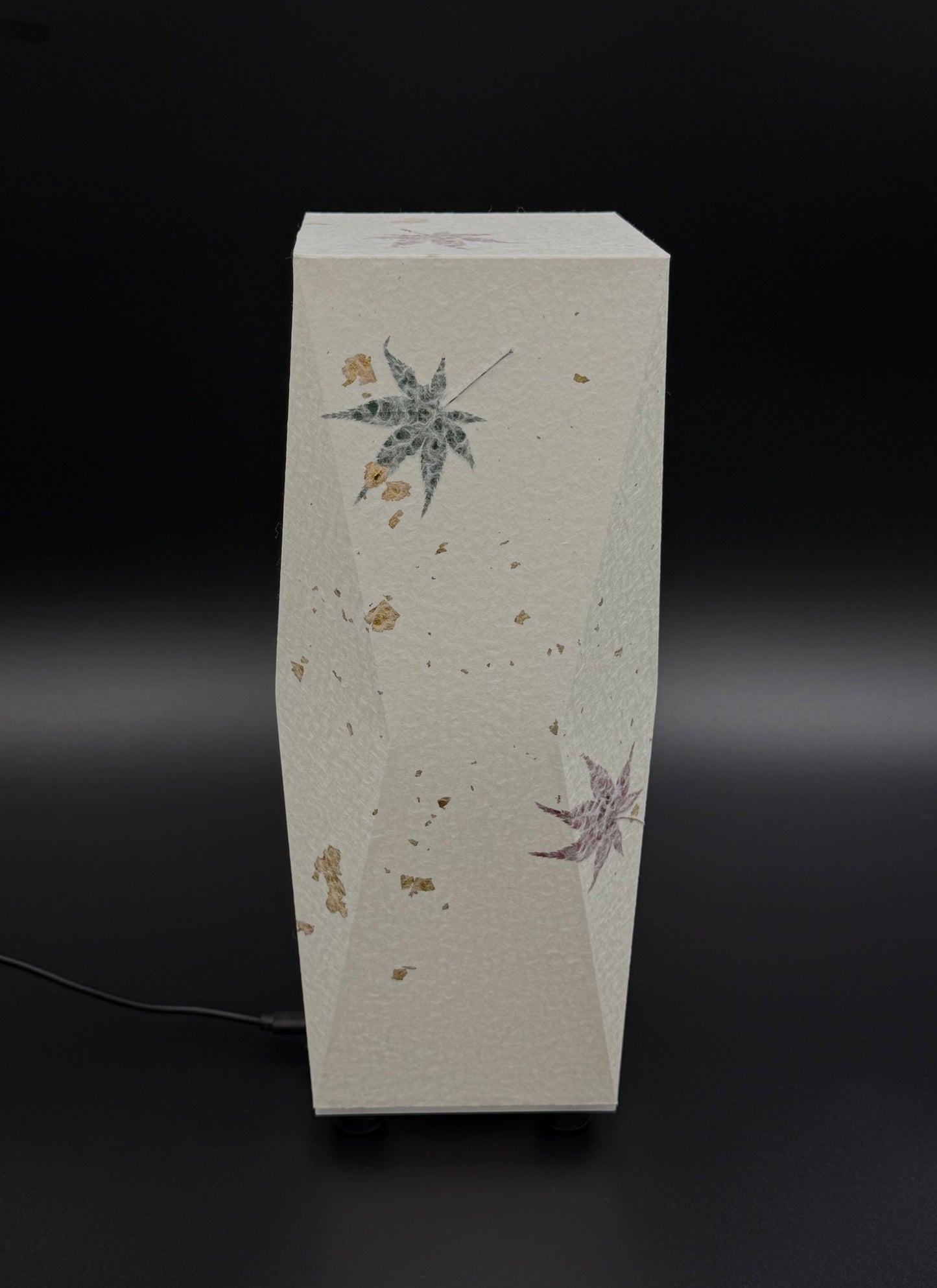 Handcrafted Japanese Washi Lamp with Maple Leaves – LED Flickering Light