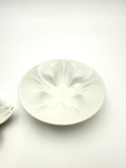 Kutani Yaki  Sakura Shaped Small Dish Set (2 Pcs, White)