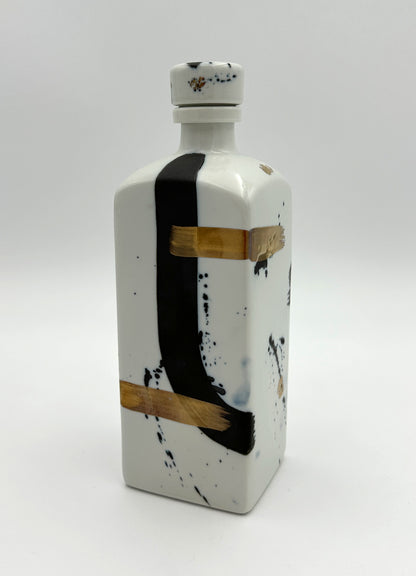 Arita Yaki (Ware) Zebra Gold Paint Long Squared Shochu Bottle (Screw Type Cap)