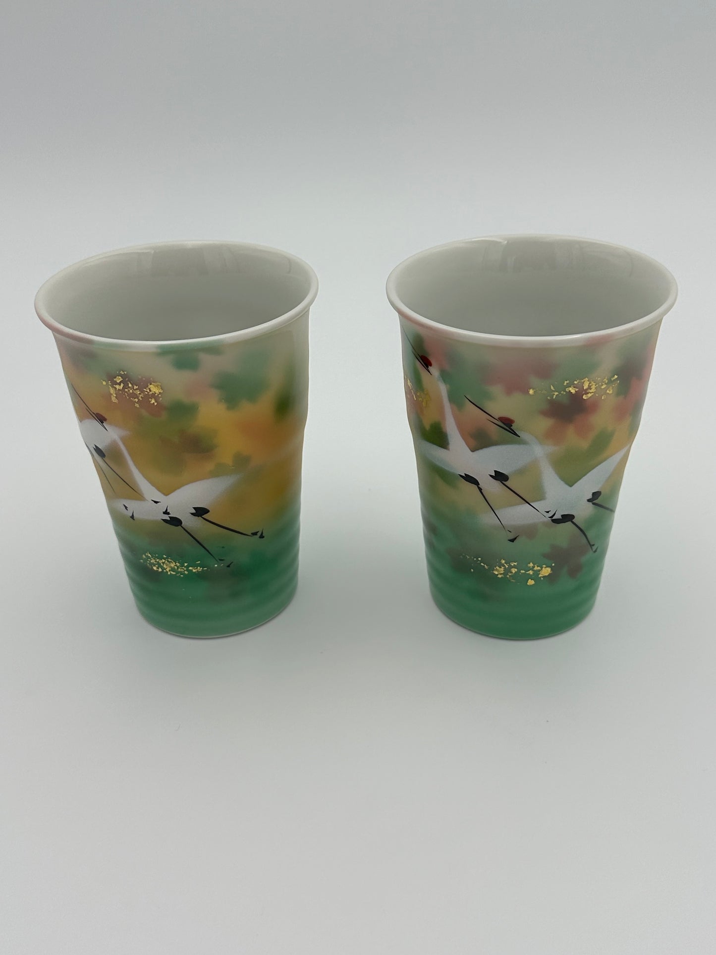 Kutani Yaki (Ware) Gold Leaf and Crane Pair Free Cup