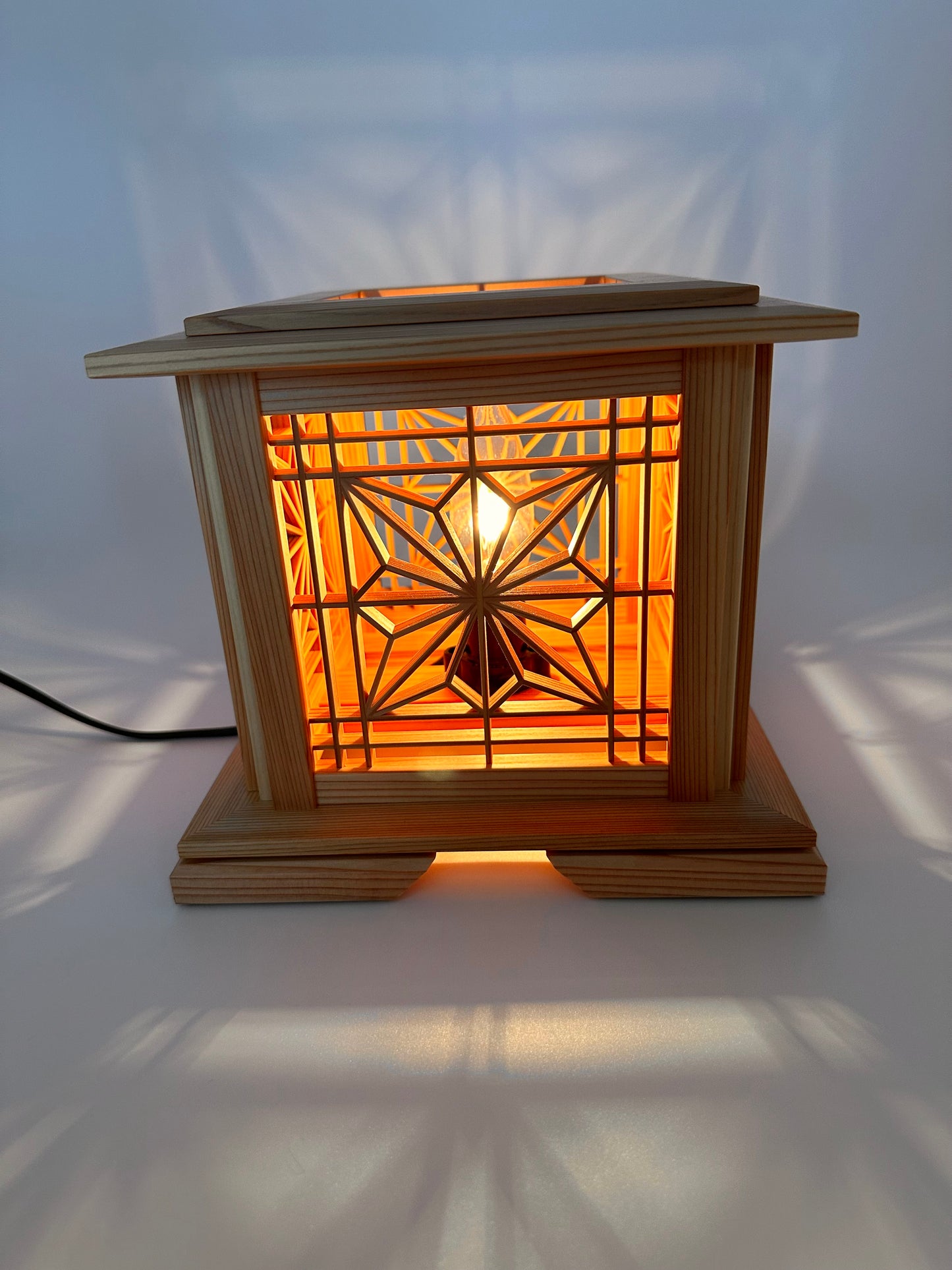 [Okawa Kumiko] Hemp Leaf Lamp