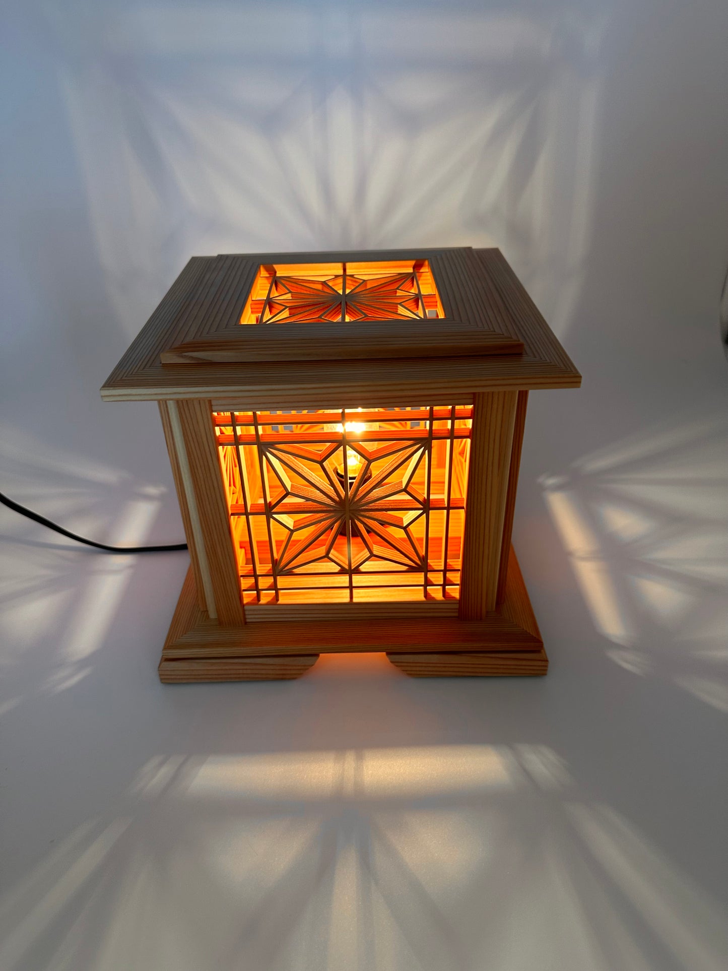 [Okawa Kumiko] Hemp Leaf Lamp