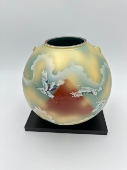 Kutani Vase - Red Fuji and Cranes 　