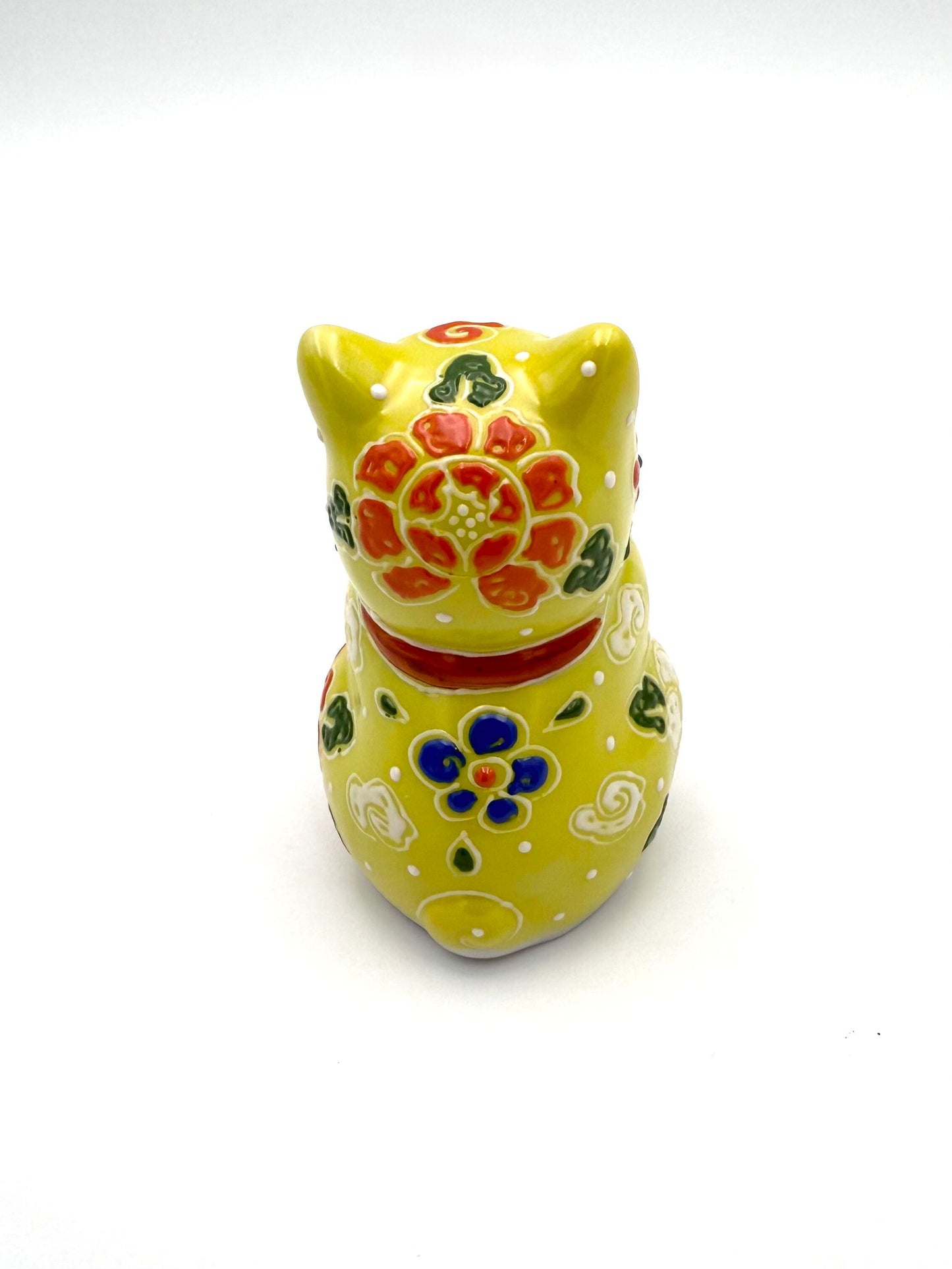 Kutani Yaki (Ware) Praying Cat (Yellow)