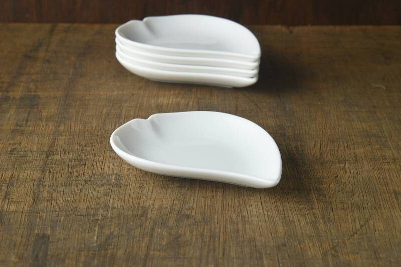 Mino Yaki Sakura Shaped Small Plates Set A (White)