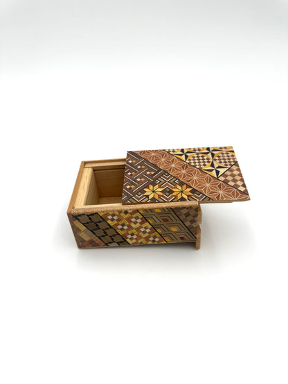 Hakone Yosegi Puzzle Box (7 Steps)