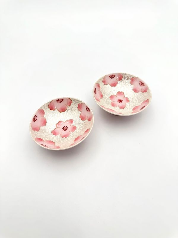 Arirta Yaki  Sakura Sake Set (1 karafe and 2 cups)