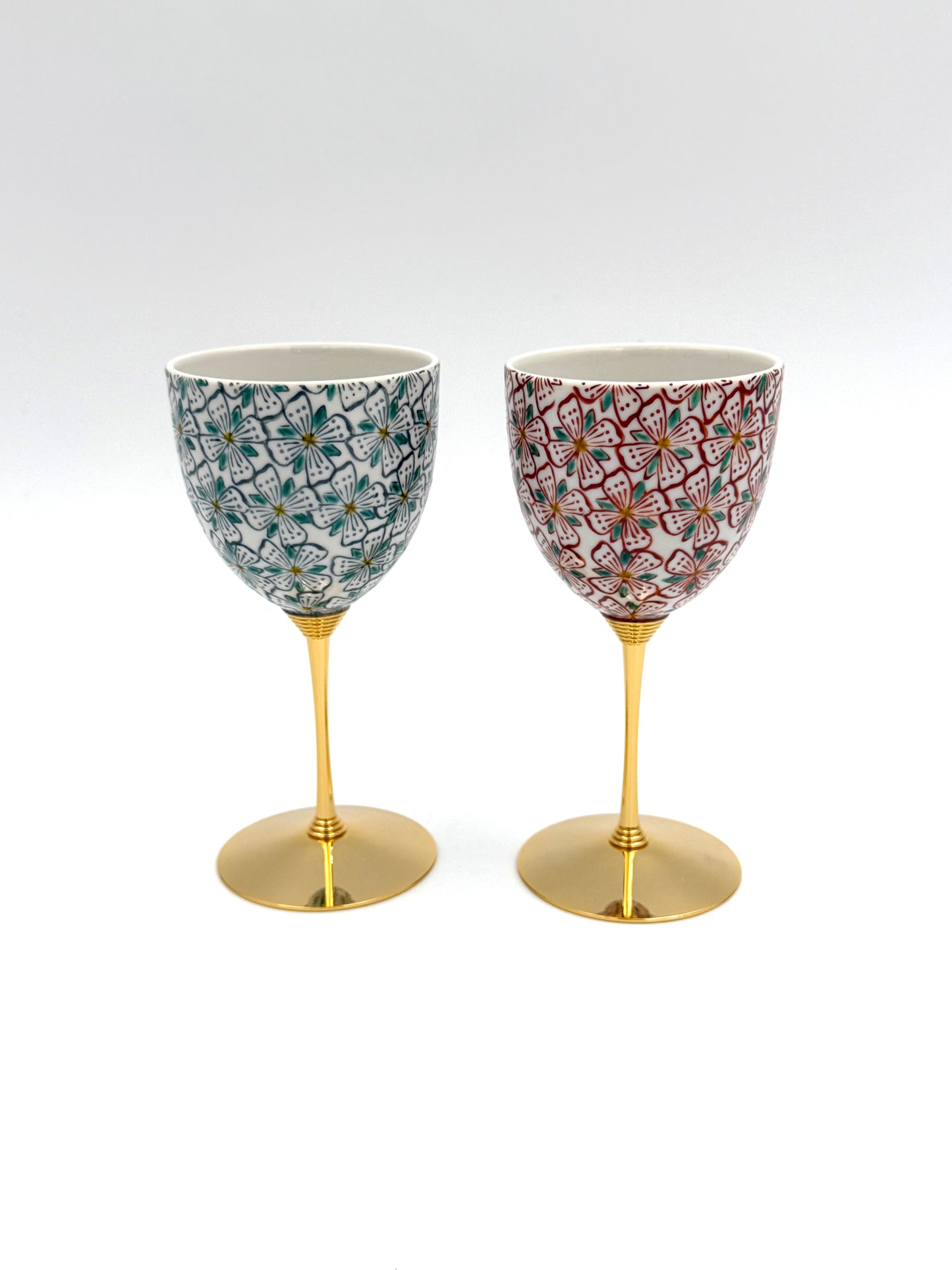 Kutani Yaki (Ware) Pair Wine Cup, Kamon