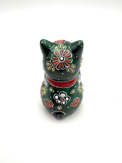 Kutani Yaki (Ware) Praying Cat (Green)