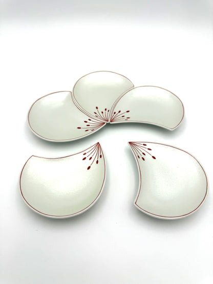 Arita Yaki (Ware) Plum Blossom Petal Plate (White)