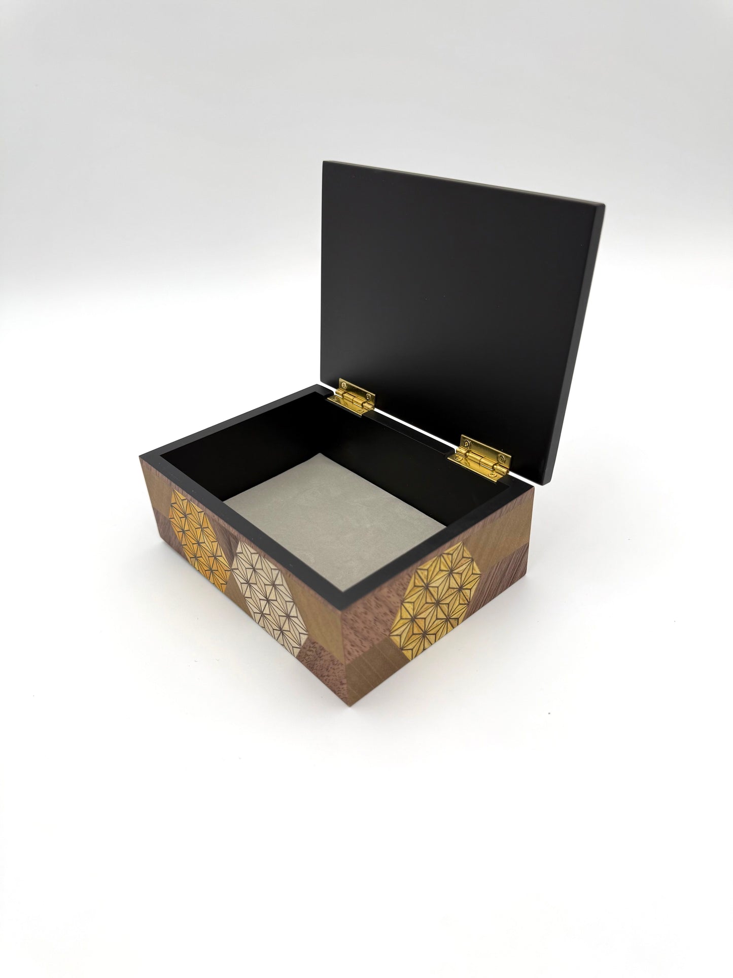 Hakone Yosegi Japanese Marquetry,  Small Box (Kikko Pattern) A