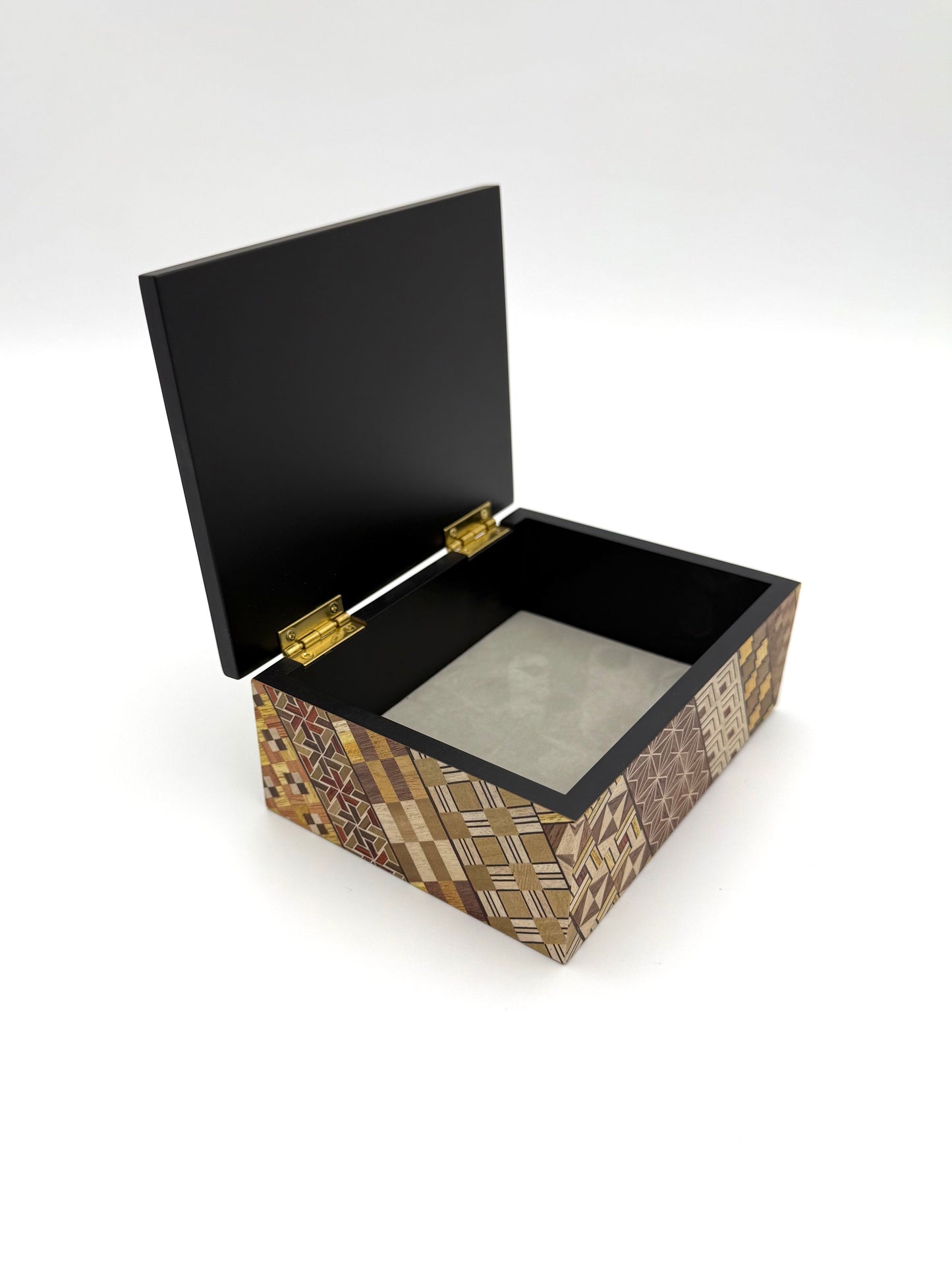 Hakone Yosegi Japanese Marquetry,  Small Box (Koyosegi Pattern) B