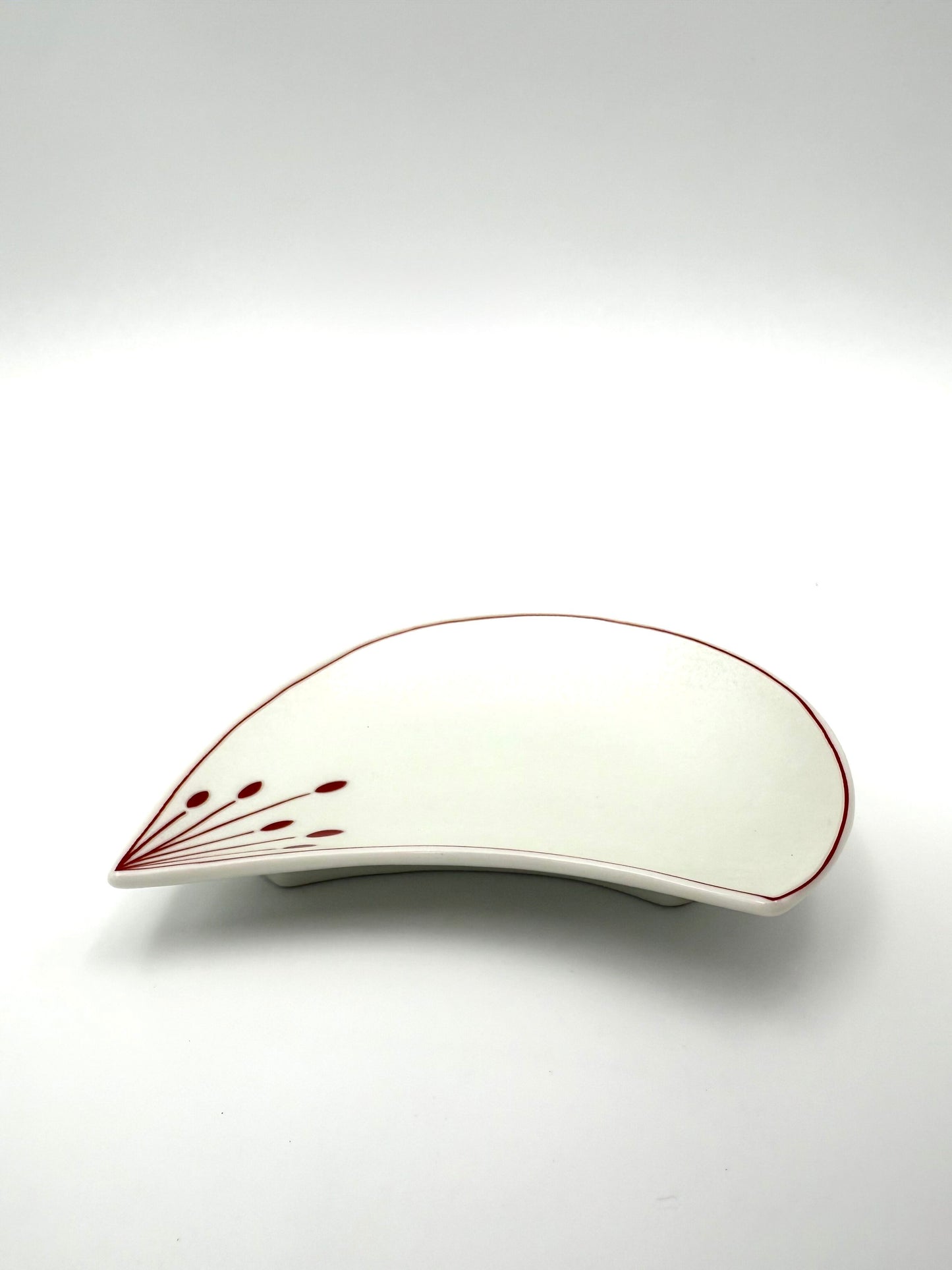 Arita Yaki (Ware) Plum Blossom Petal Plate (White)