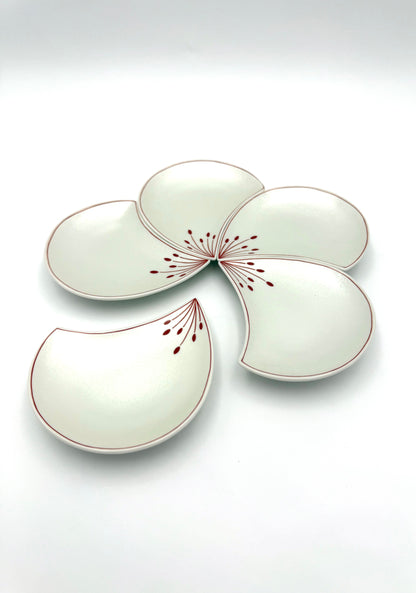 Arita Yaki (Ware) Plum Blossom Petal Plate (White)